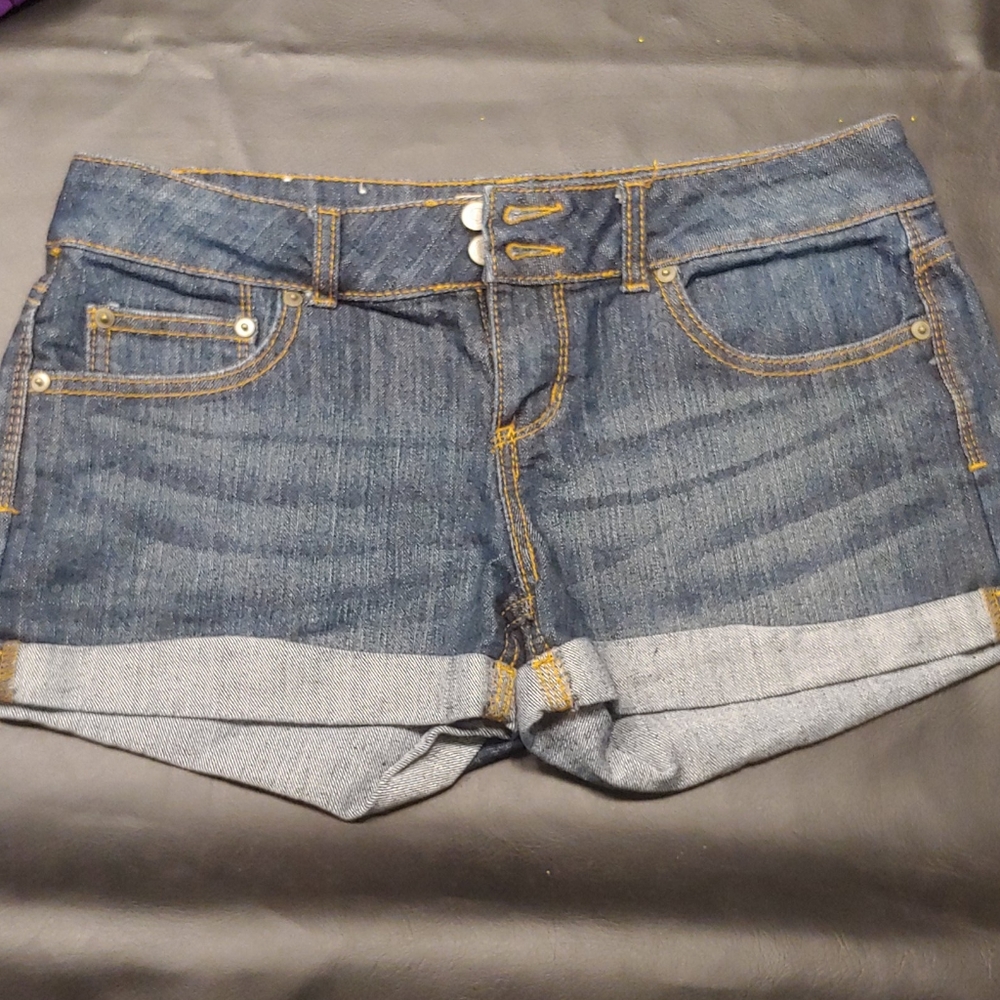 So brand Jean shorts